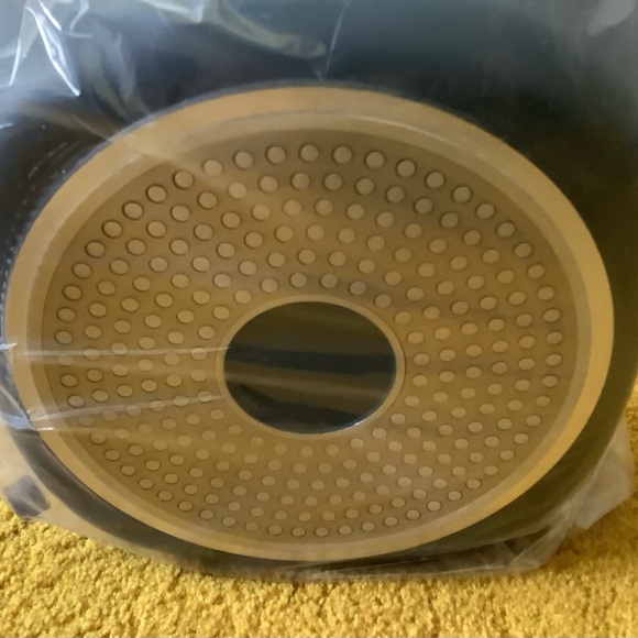 5 quart Cast Aluminum Stockpot with Lid - new in box - Picture 6 of 7